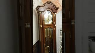 Grandfather Clocks Standuhr Hermle mit Mondphase und Westminsterschlagwerk [upl. by Dorolisa514]