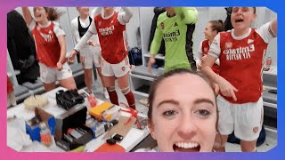 VLOG  Hair cuts amp three big points against Man Utd ⚽  Lisa Evans amp Vivianne Miedema [upl. by Ennovy]